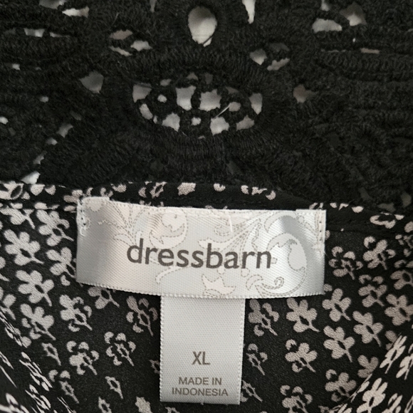 Dress Barn Capped Sleeve Blouse - Picture 3 of 4